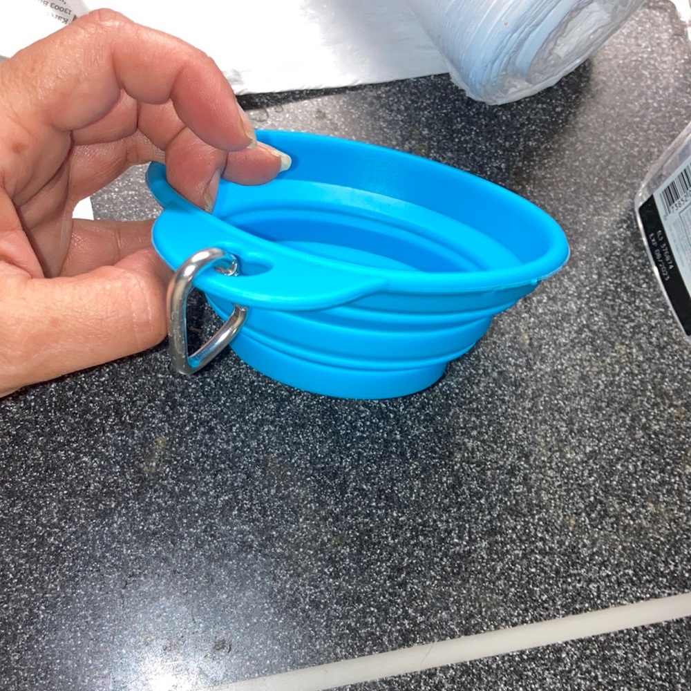 Collapsible dog travel bowl keychain pet